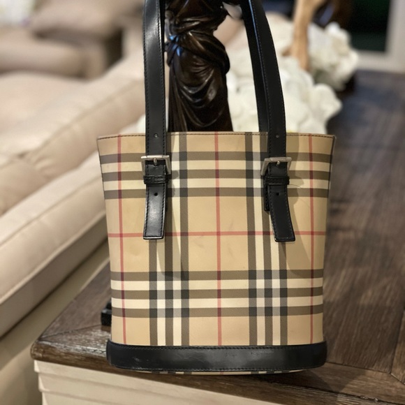 silver burberry bag